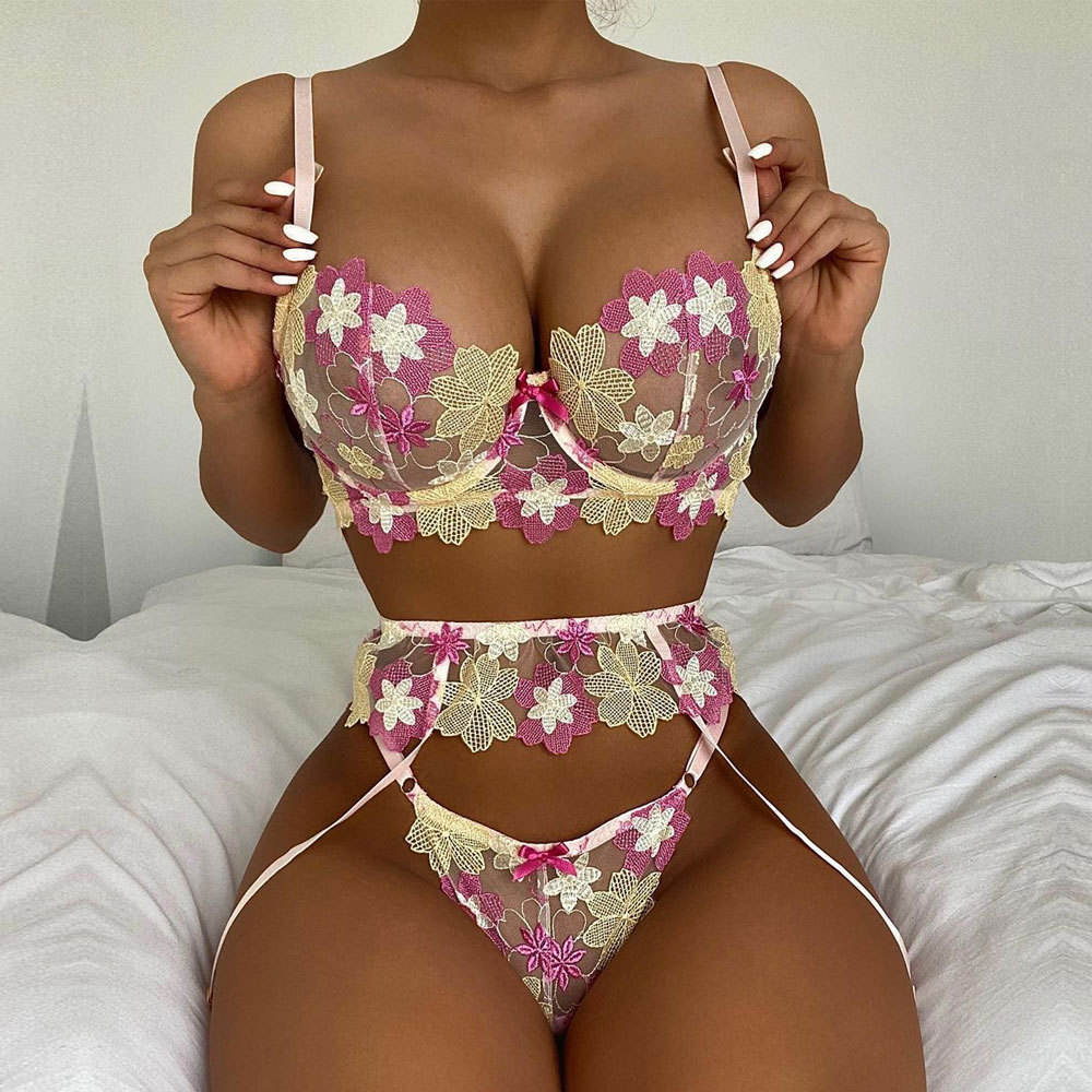 Bossman 2022 high quality flower embroidery mesh bra thong 3 piece lace lingerie set with garter