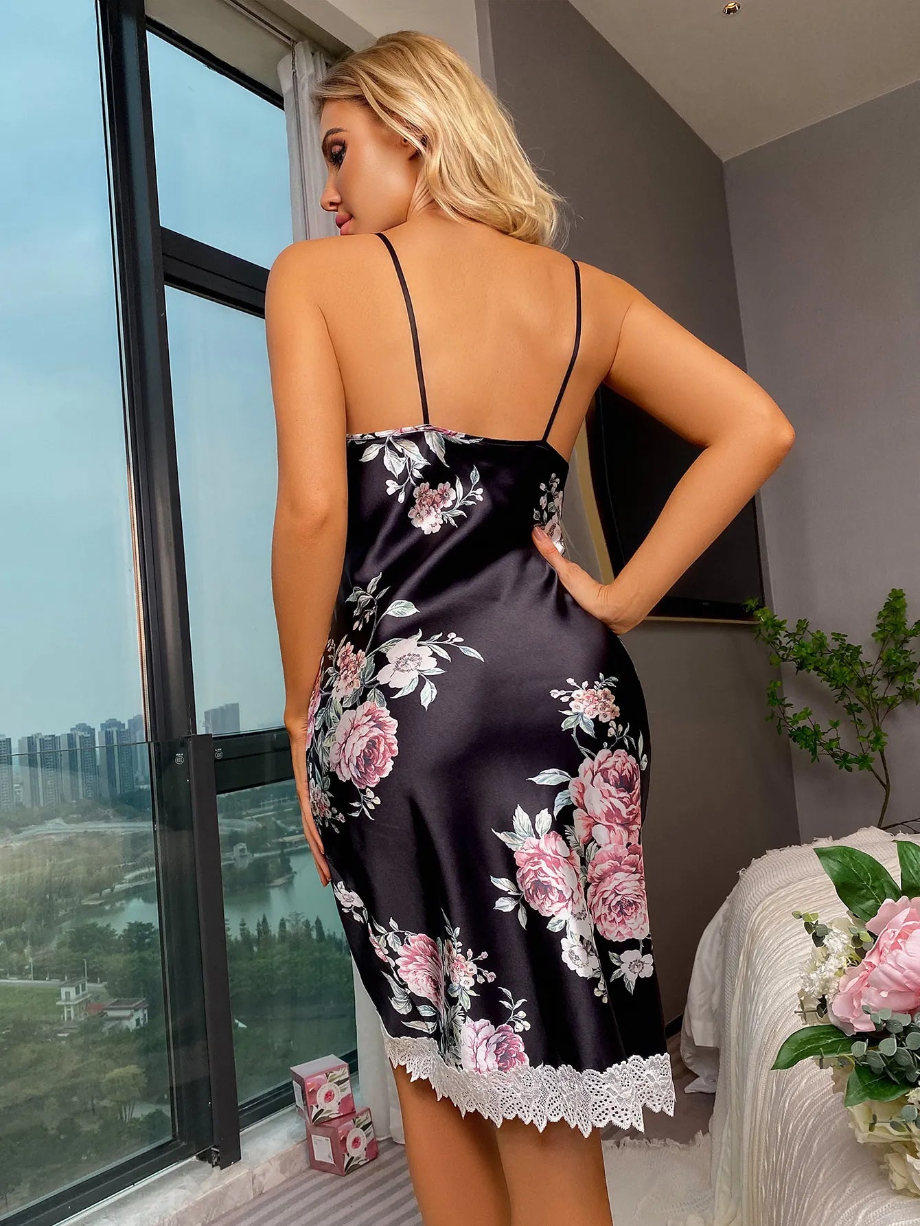 Bossman Black lady's nightgown lace black strap nightgown satin floral night dress with straps women's sexy underwear